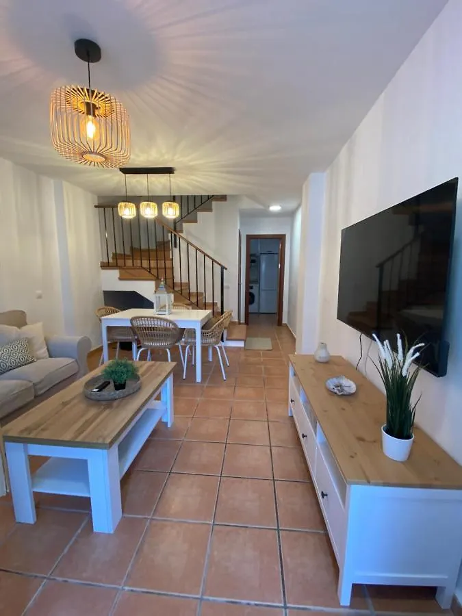 Apartment Alojamiento La Tana Fuenteheridos
